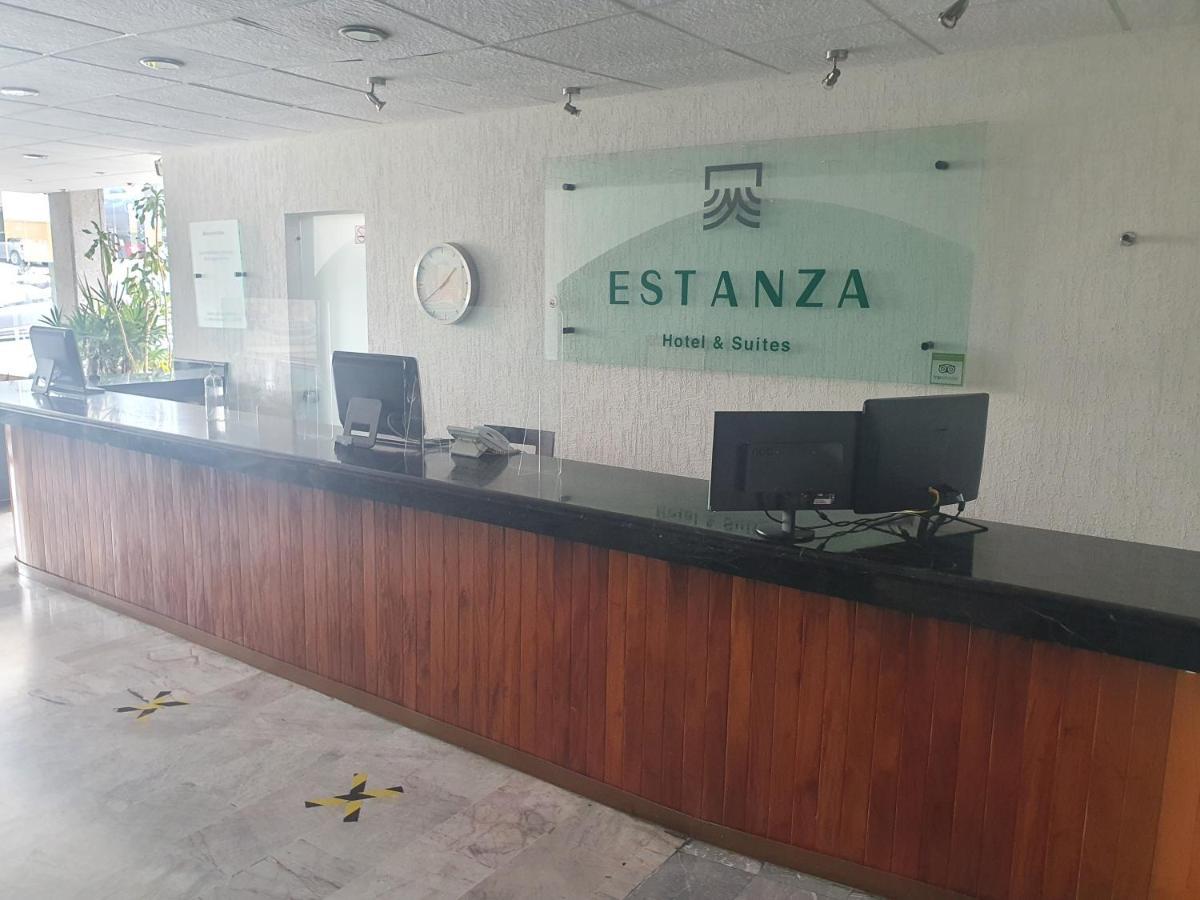 Estanza Hotel & Suites Morelia Buitenkant foto