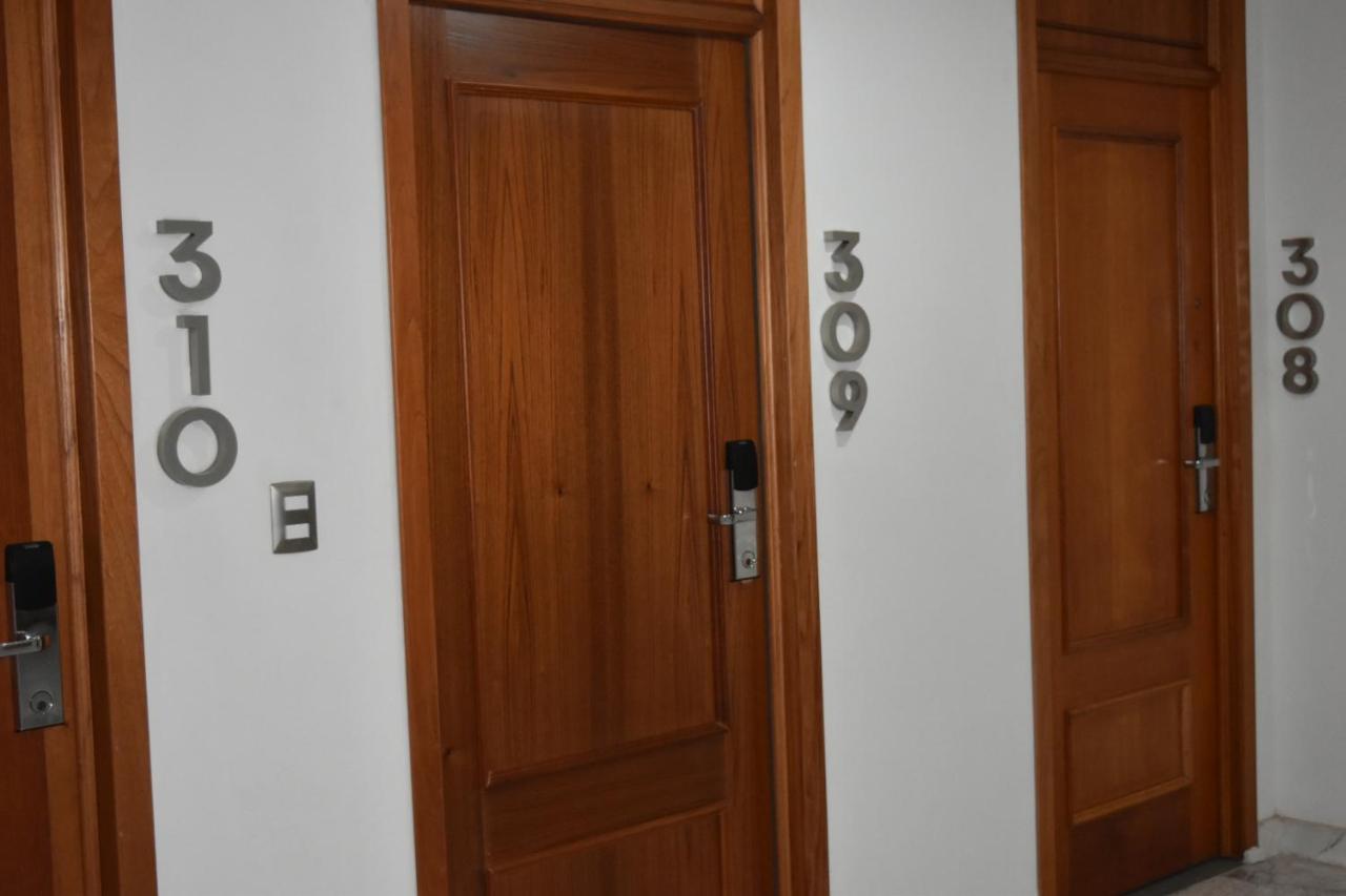 Estanza Hotel & Suites Morelia Buitenkant foto