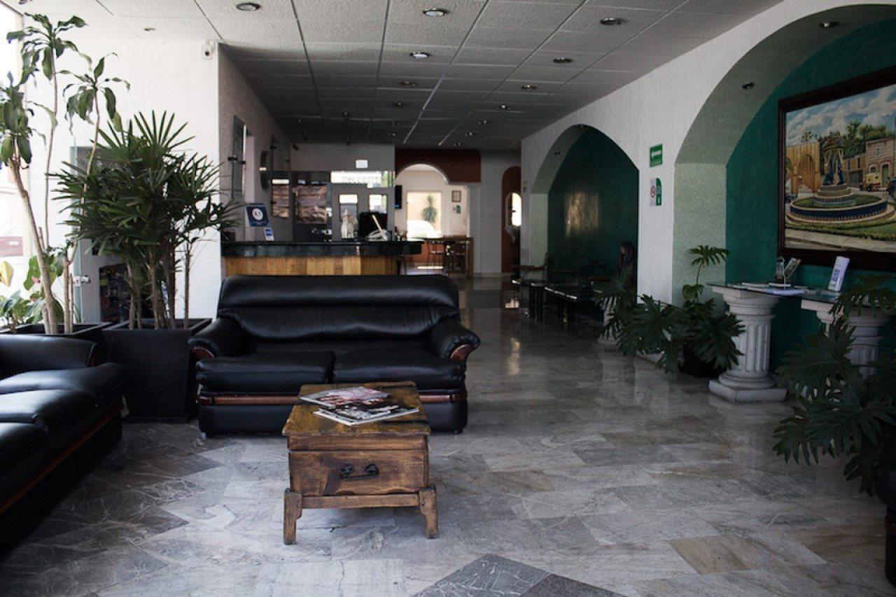 Estanza Hotel & Suites Morelia Buitenkant foto