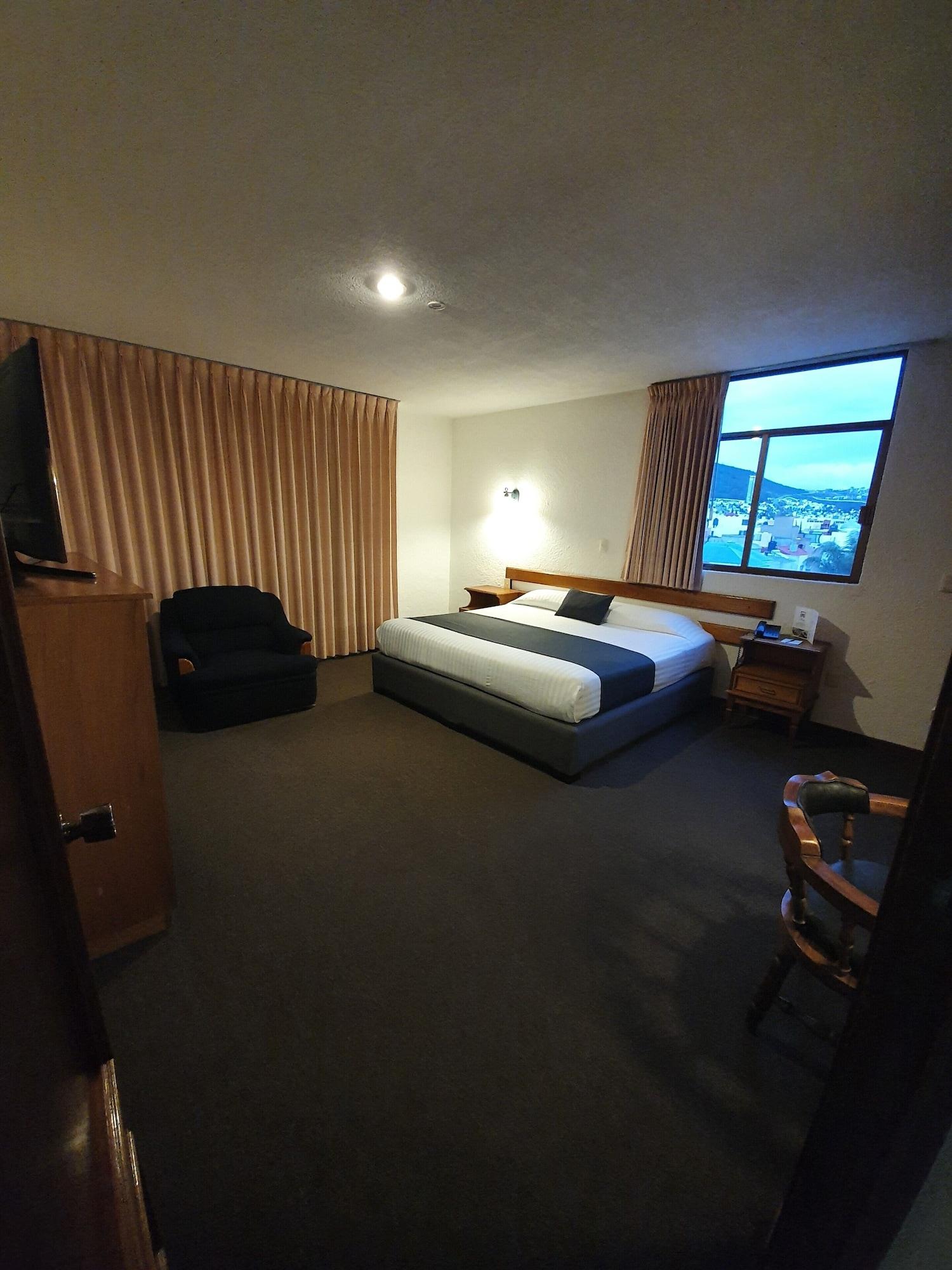 Estanza Hotel & Suites Morelia Buitenkant foto