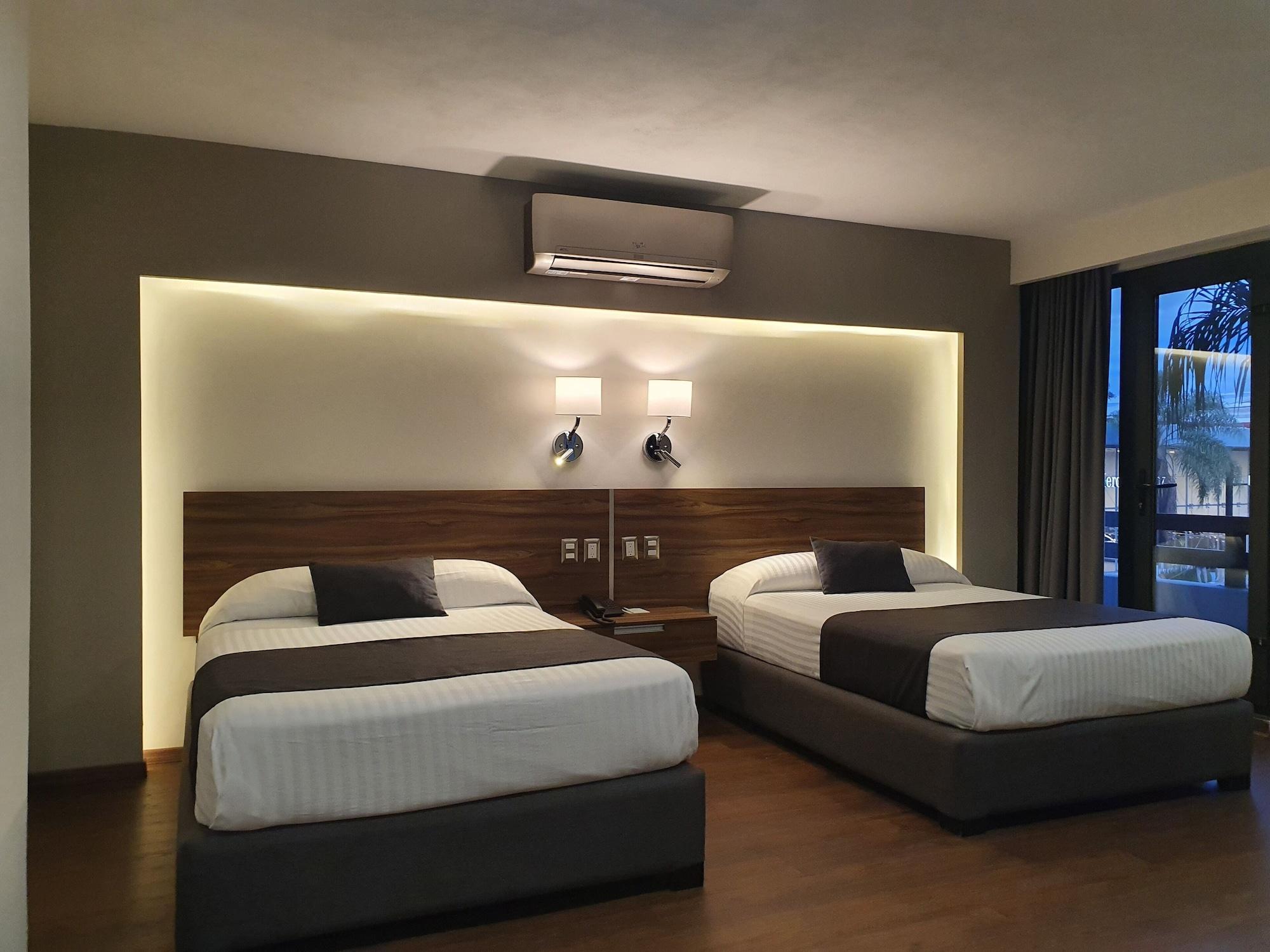 Estanza Hotel & Suites Morelia Buitenkant foto