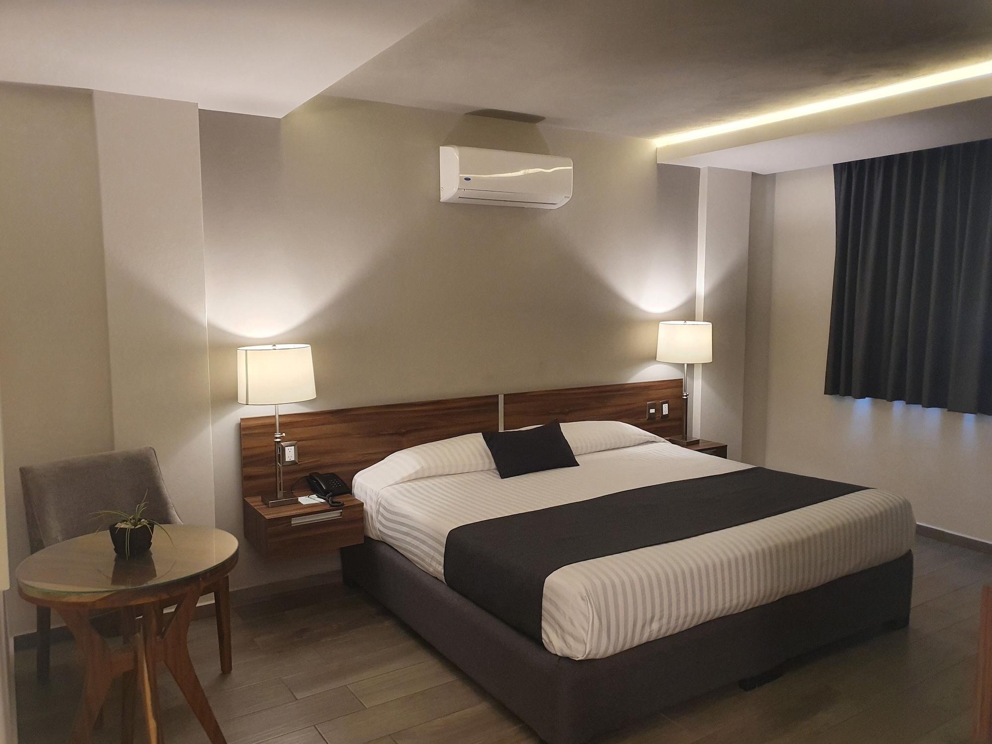 Estanza Hotel & Suites Morelia Buitenkant foto