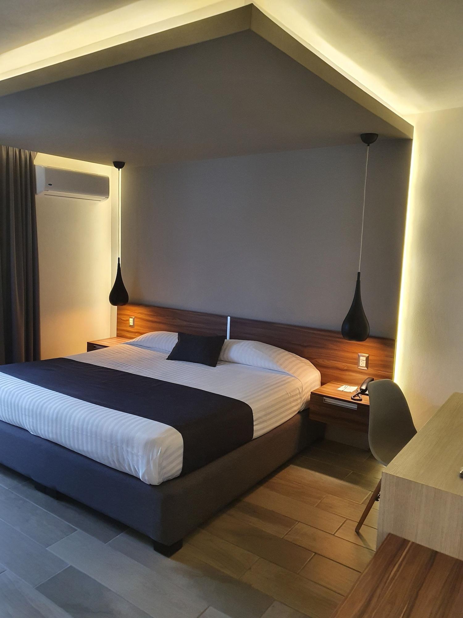 Estanza Hotel & Suites Morelia Buitenkant foto