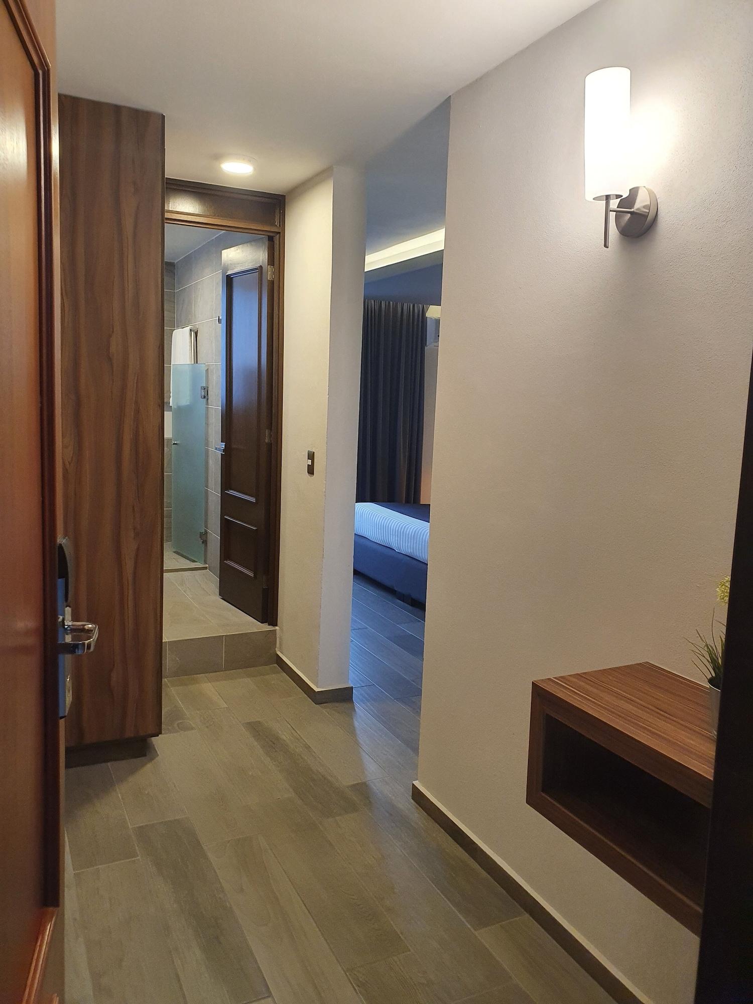 Estanza Hotel & Suites Morelia Buitenkant foto