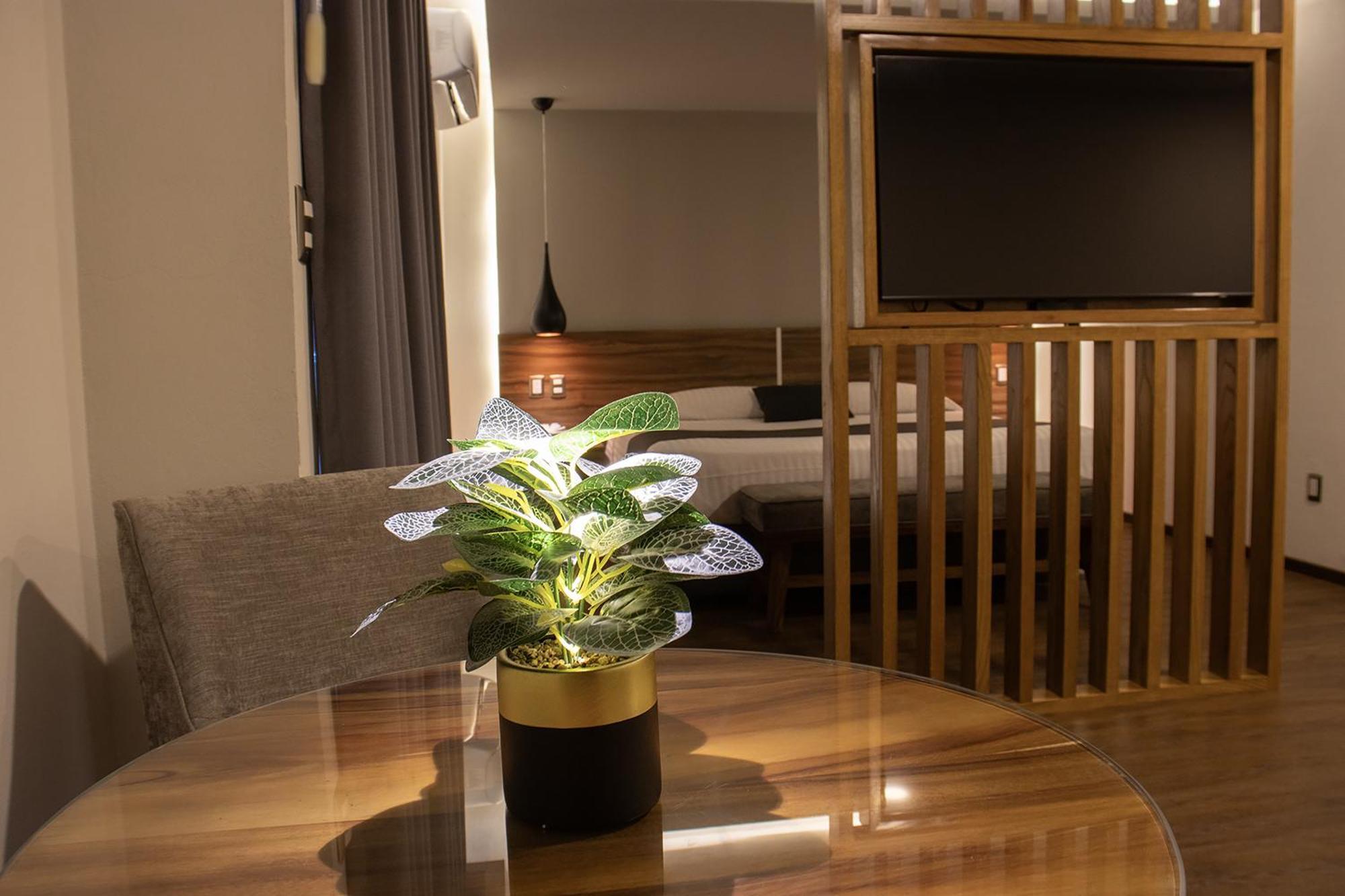 Estanza Hotel & Suites Morelia Buitenkant foto
