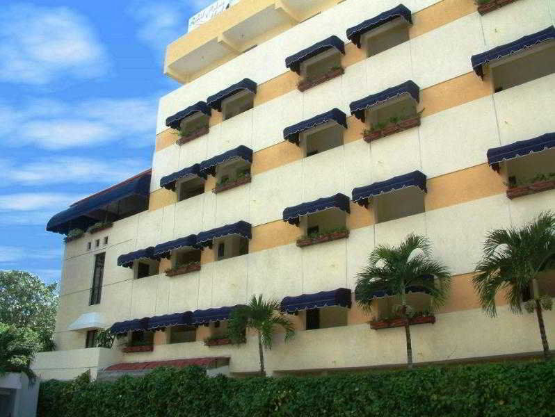 Estanza Hotel & Suites Morelia Buitenkant foto